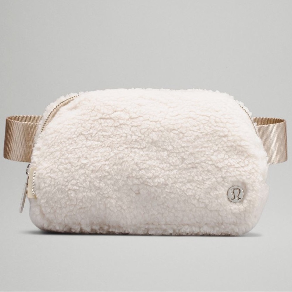 NWT Lululemon Fleece Everywhere Belt Bag